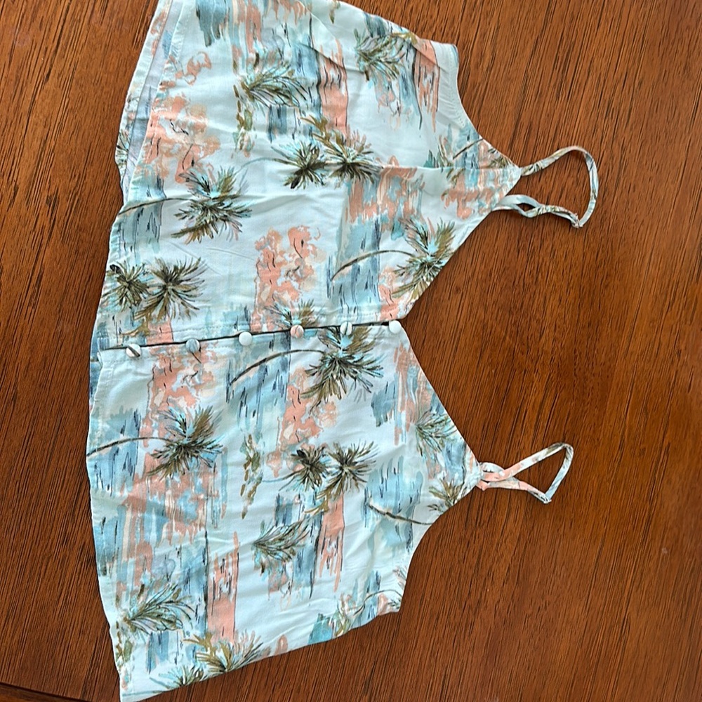 Forver21 palm tree cropped flowy tank
